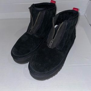 UGG Neumel Zip